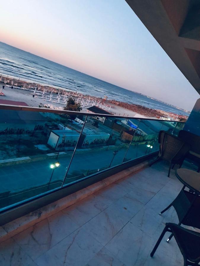 Wave 2 Mamaia Prima Linie Vedere La Mare 120Mp นาโวดาริ ภายนอก รูปภาพ
